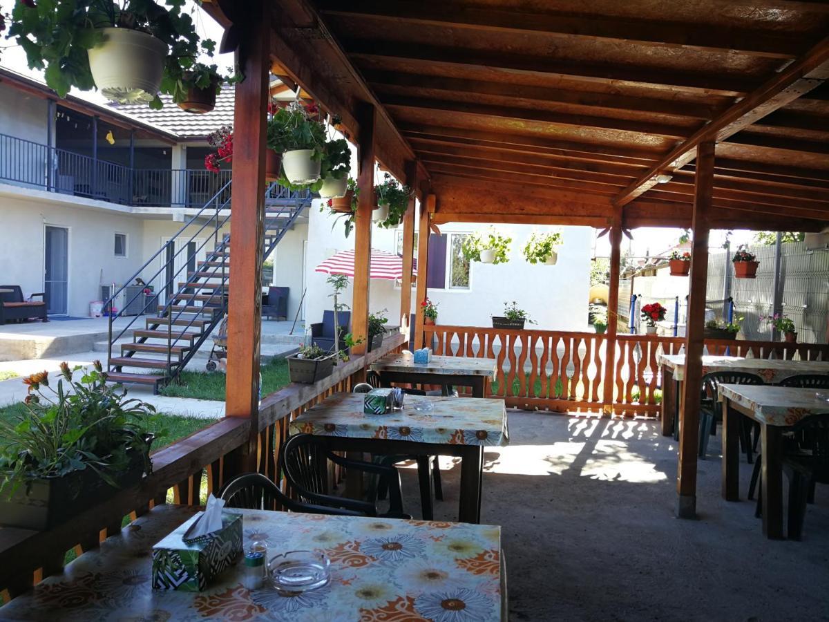 Vila Baciu Hotel Tuzla Exterior photo