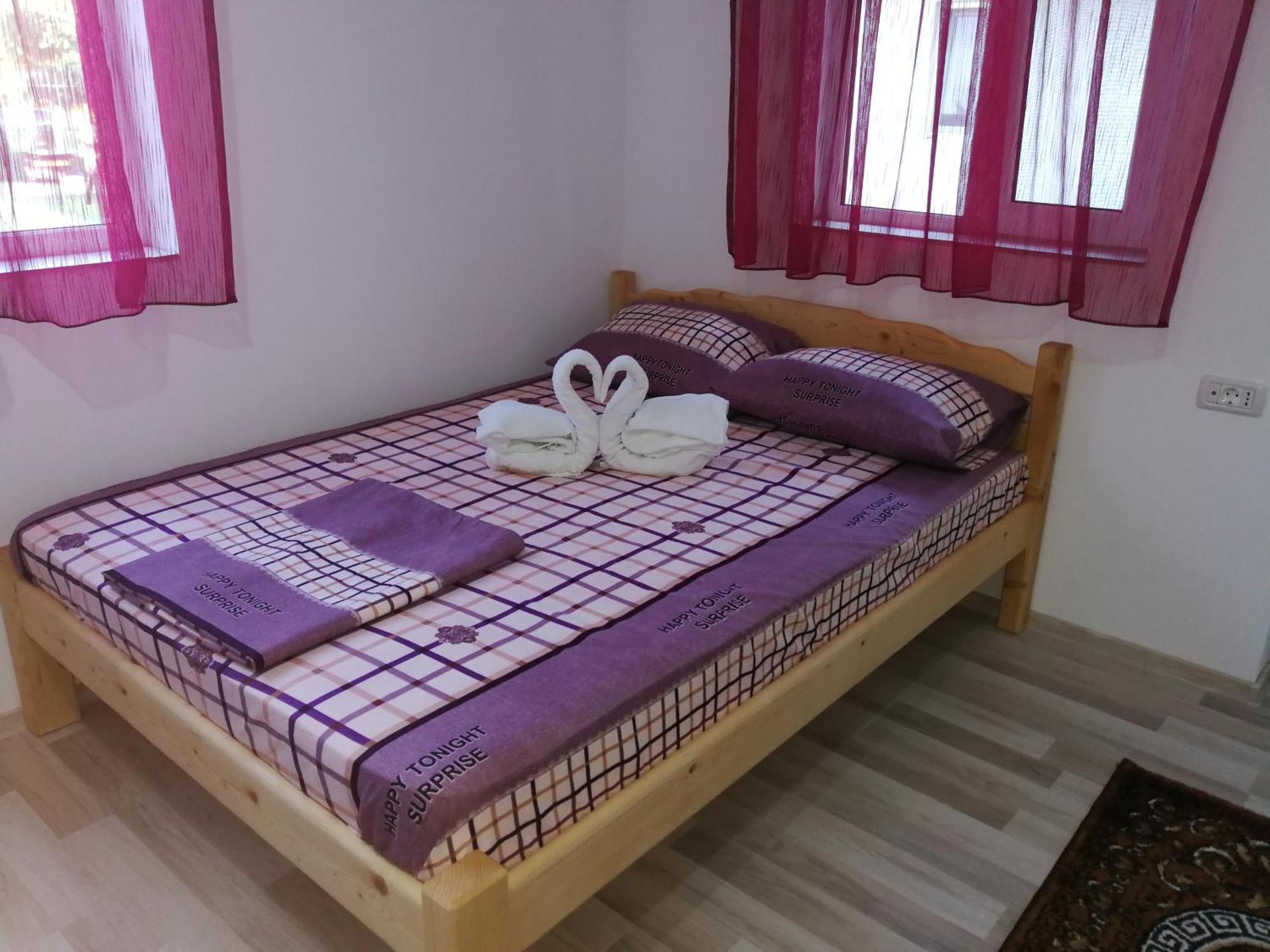 Vila Baciu Hotel Tuzla Exterior photo